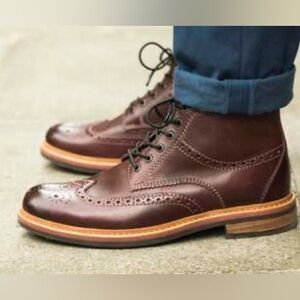 Clarks Mens DARBY RISE Trendy Brogue Burgundy Boots size 8M